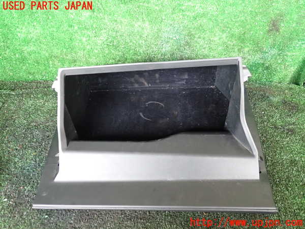 1UPJ-9240937516]クラウン ハイブリッド(AZSH20)グローブボックス1 中古_3