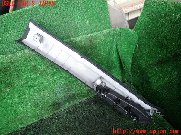 1UPJ-9240937655]クラウン ハイブリッド(AZSH20)右フロントピラートリム 中古_2