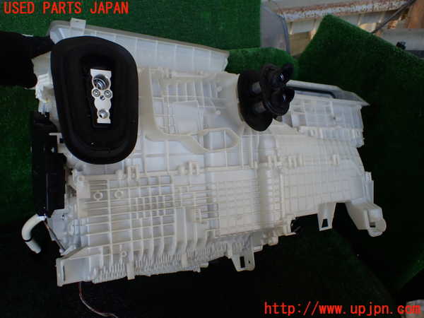 1UPJ-9240946081]クラウン クロスオーバー(AZSH35)エバポレーター1 中古_5