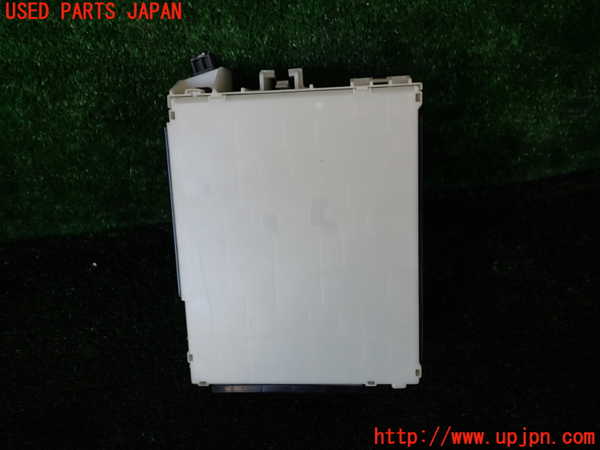 1UPJ-9240946743]クラウン クロスオーバー(AZSH35)ヒューズボックス3(室内助手席側) 中古_2