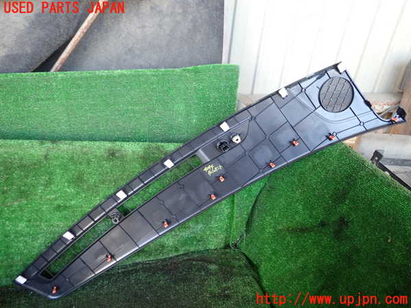 1UPJ-9240947505]クラウン クロスオーバー(AZSH35)ダッシュボード 中古_2