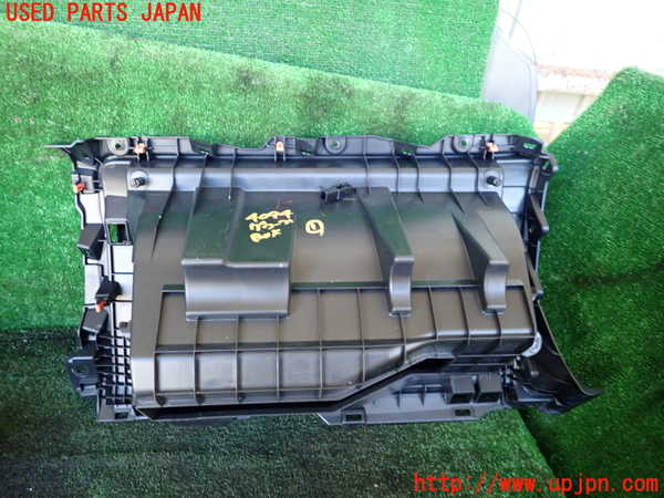 1UPJ-9240947516]クラウン クロスオーバー(AZSH35)グローブボックス1 中古_4