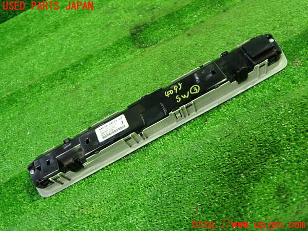 1UPJ-9240956308]アルファード(AGH30W)スイッチ3 (リヤエアコン) 中古_2