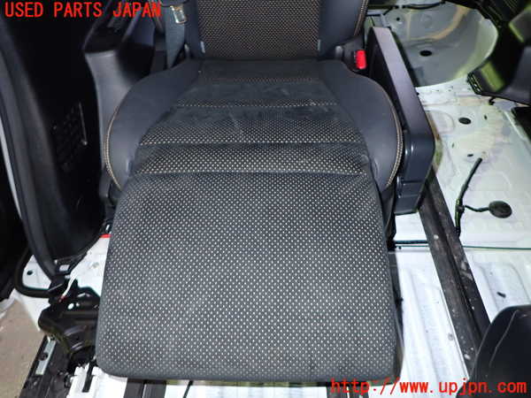 1UPJ-9240957145]アルファード(AGH30W)右2列目シート 中古_3