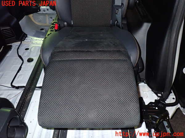 1UPJ-9240957175]アルファード(AGH30W)左2列目シート 中古_4