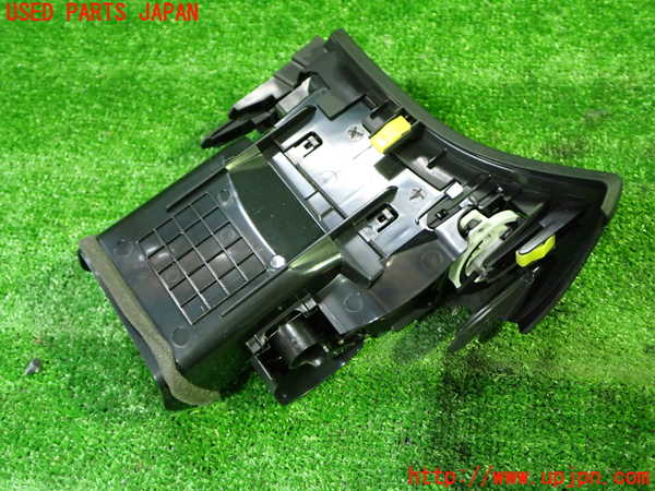 1UPJ-9240957526]アルファード(AGH30W)エアコン吹き出し口1 (右) 中古_2