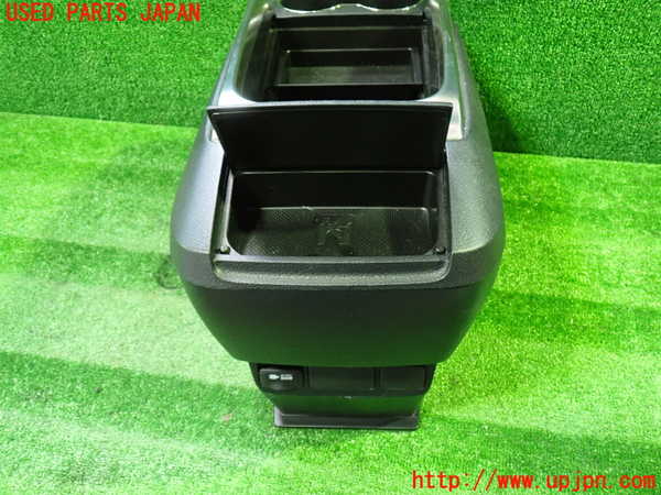 1UPJ-9240957540]アルファード(AGH30W)センターコンソール 中古_3