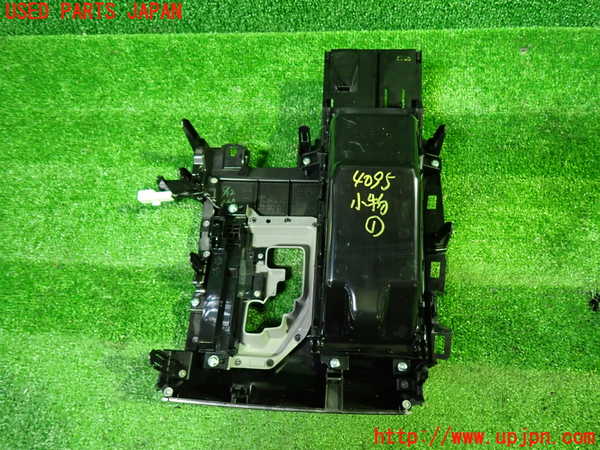 1UPJ-9240957841]アルファード(AGH30W)小物入れ1 中古_3