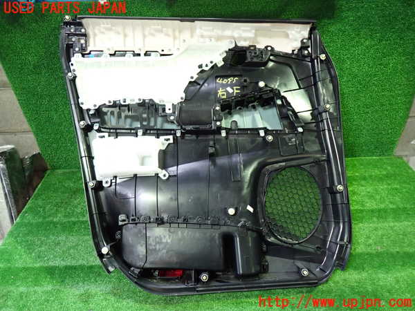1UPJ-9240951234]アルファード(AGH30W)右前ドア内張り 中古_4