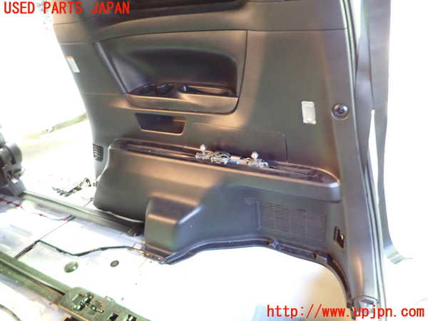 1UPJ-9240957675]アルファード(AGH30W)右リアピラートリム 中古_4