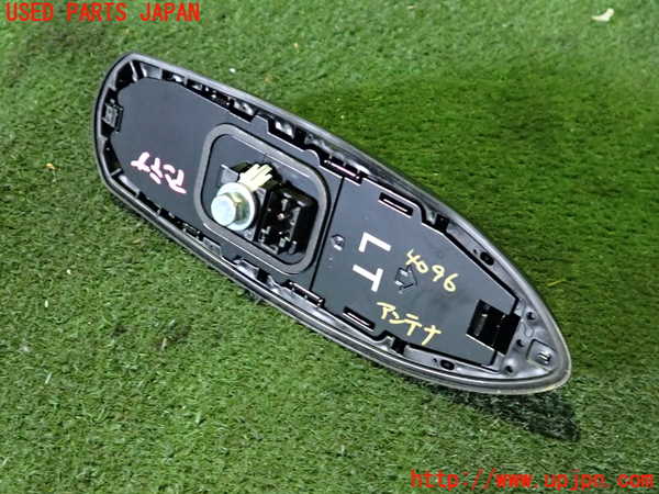 2UPJ-9240966550]ハリアー(MXUA80)アンテナ 中古_2