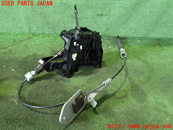 2UPJ-9240967555]ハリアー(MXUA80)ATシフトレバー 中古_2