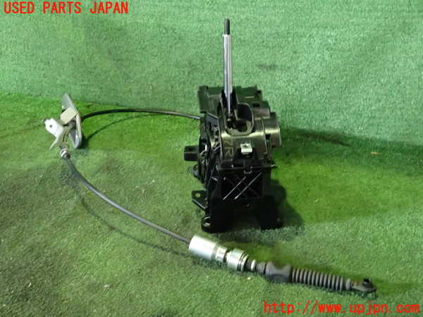 2UPJ-9240967555]ハリアー(MXUA80)ATシフトレバー 中古_3