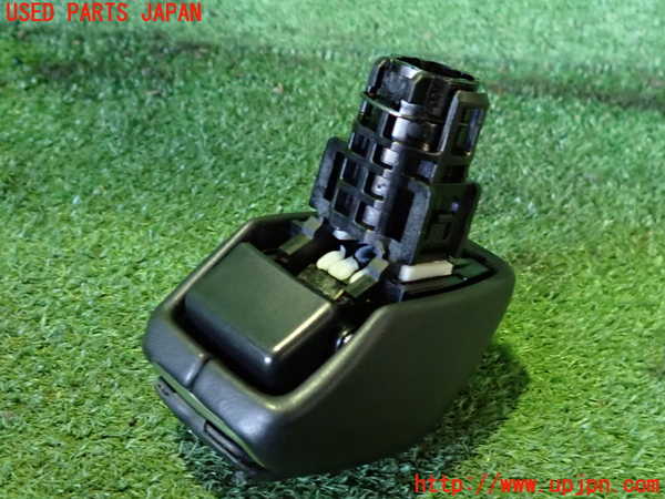 2UPJ-9240967570]ハリアー(MXUA80)シフトノブ 中古_3