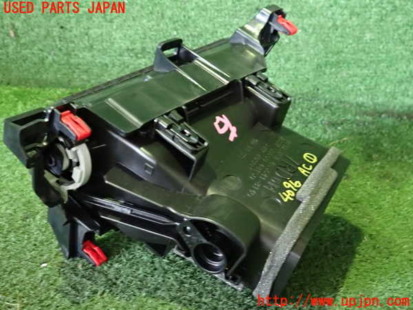 2UPJ-9240967526]ハリアー(MXUA80)エアコン吹き出し口1(右) 中古_2