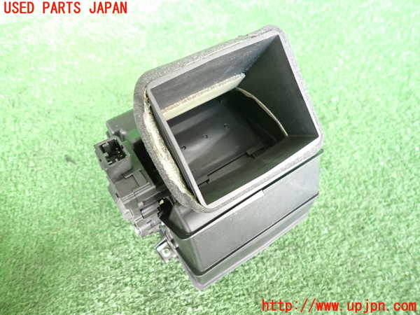 2UPJ-9240977527]ジャガー・XF(JB2NA)エアコン吹き出し口2(右) 中古_4
