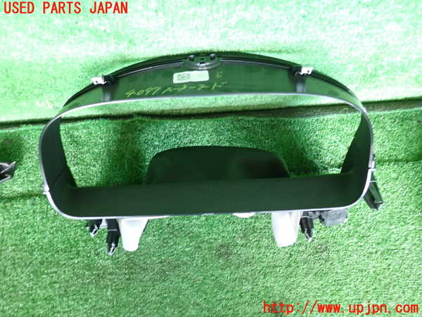 2UPJ-9240977510]ジャガー・XF(JB2NA)メーターフード 中古_2