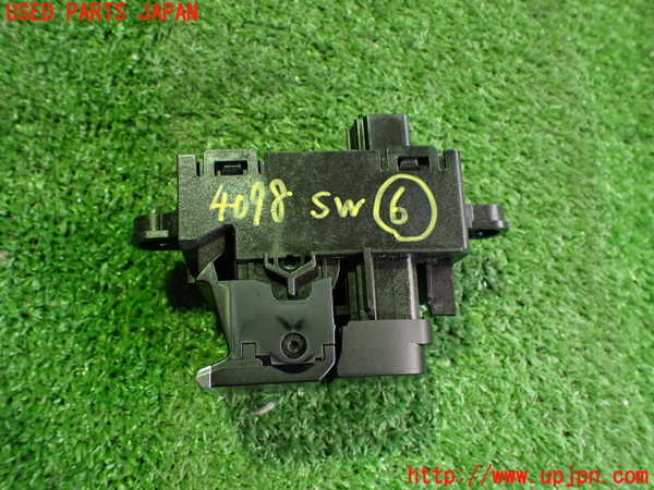 2UPJ-9240986311]CX-60(KH3P)スイッチ6 中古 (パーキング AUTO HOLD)_2