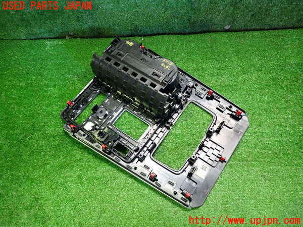 2UPJ-9240987810]CX-60(KH3P)ドリンクホルダー 中古_3