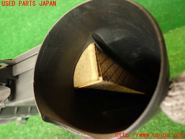 2UPJ-9240992560]ベンツ S500 ロング(220175)エアクリーナーボックス 中古_4