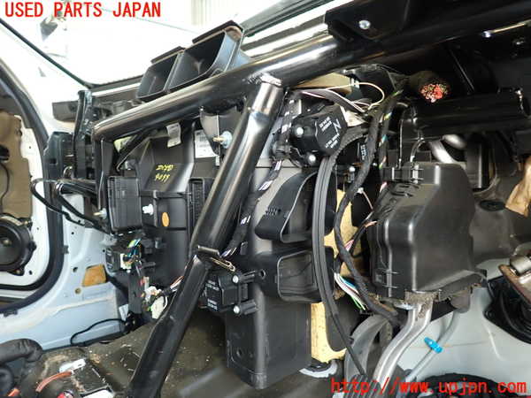 2UPJ-9240996081]ベンツ S500 ロング(220175)エバポレーター1(フロント) 中古_3