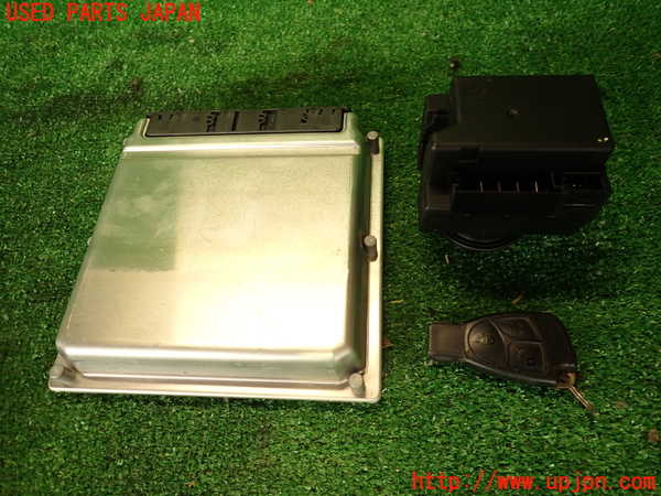 2UPJ-9240996110]ベンツ S500 ロング(220175)エンジンコンピューター 中古_2