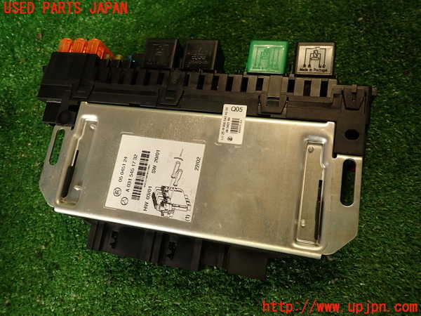 2UPJ-9240996741]ベンツ S500 ロング(220175)ヒューズボックス1(EGルーム内運転席側) 中古_2