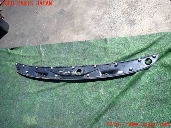 2UPJ-9241001190]NV350 キャラバン バン(VR2E26)カウルトップ 中古_2