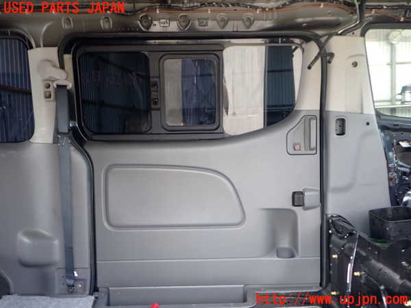 2UPJ-9241001320]NV350 キャラバン バン(VR2E26)左後ドア 中古 SAINT-GOBAIN SEKURIT M540 43R-000078_5