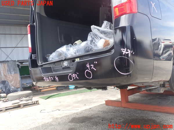 2UPJ-9241001610]NV350 キャラバン バン(VR2E26)リアバンパー 中古_2