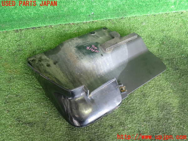 2UPJ-9241001452]NV350 キャラバン バン(VR2E26)左フロントマッドガード(泥除け) 中古_2