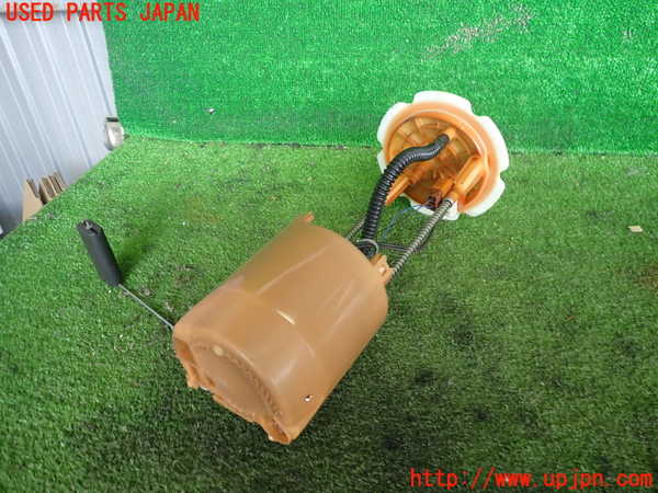 2UPJ-9241002510]NV350 キャラバン バン(VR2E26)燃料ポンプ 中古_2