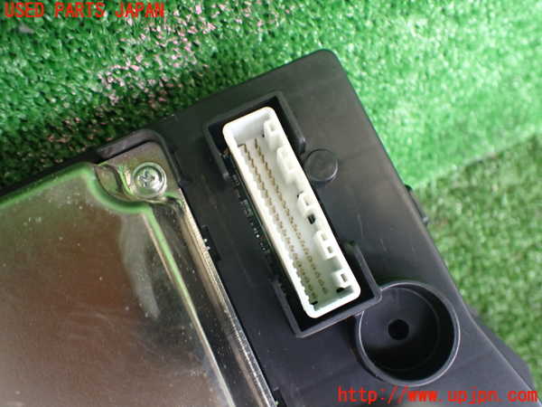 2UPJ-9241006170]NV350 キャラバン バン(VR2E26)スピードメーター 中古_3