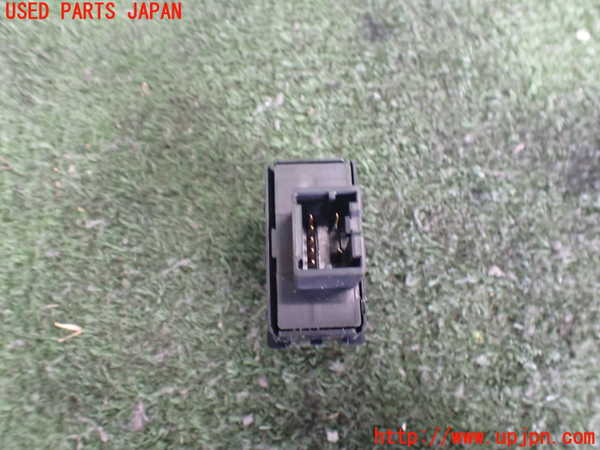 2UPJ-9241006308]NV350 キャラバン バン(VR2E26)スイッチ3(リアクーラー) 中古_2