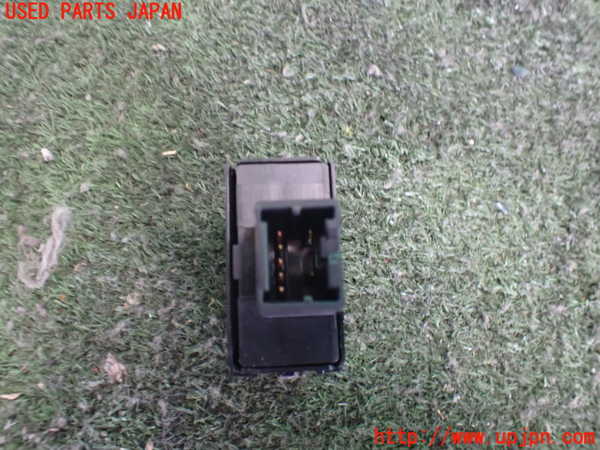 2UPJ-9241006309]NV350 キャラバン バン(VR2E26)スイッチ4(リアヒーター) 中古_2