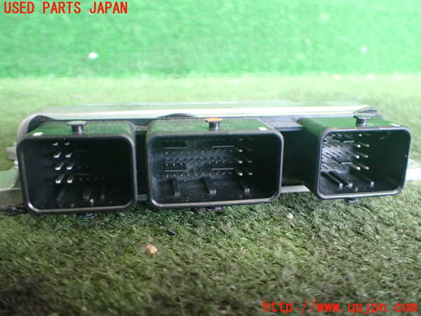 2UPJ-9241006110]NV350 キャラバン バン(VR2E26)エンジンコンピューター 中古_2