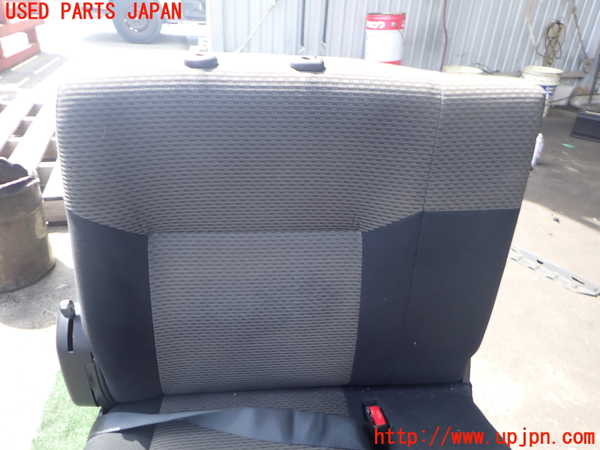 2UPJ-9241007145]NV350 キャラバン バン(VR2E26)右2列目シート 中古_2