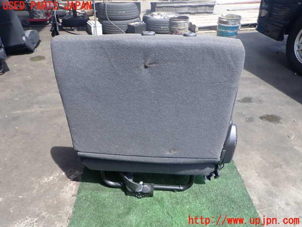 2UPJ-9241007145]NV350 キャラバン バン(VR2E26)右2列目シート 中古_4