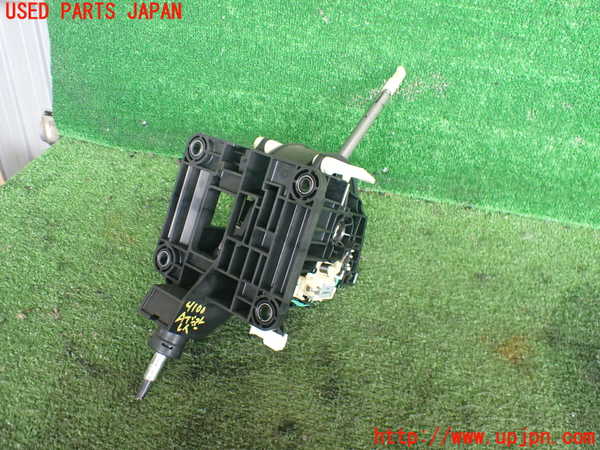 2UPJ-9241007555]NV350 キャラバン バン(VR2E26)ATシフトレバー 中古_2