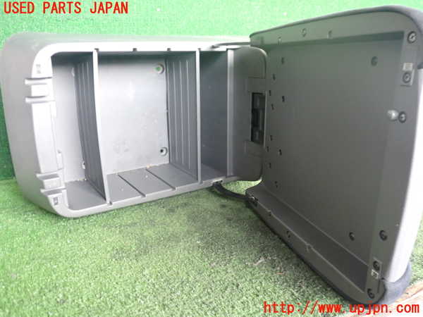 2UPJ-9241007540]NV350 キャラバン バン(VR2E26)センターコンソール 中古_4