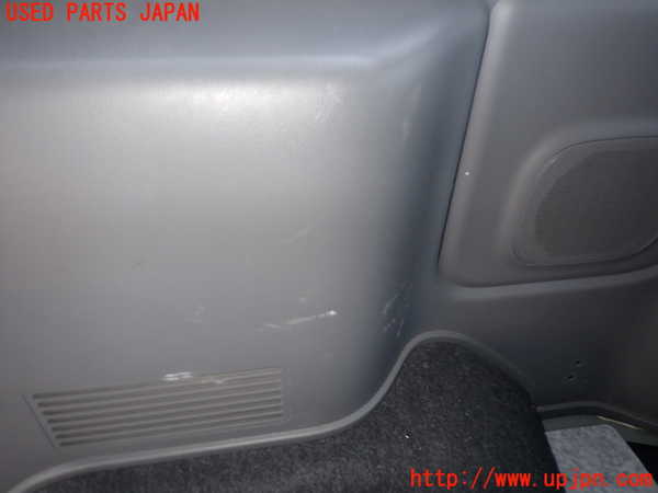 2UPJ-9241007675]NV350 キャラバン バン(VR2E26)右リアピラートリム 中古_2