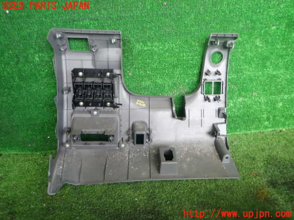 2UPJ-9241007691]NV350 キャラバン バン(VR2E26)内装トリム類1 中古_2