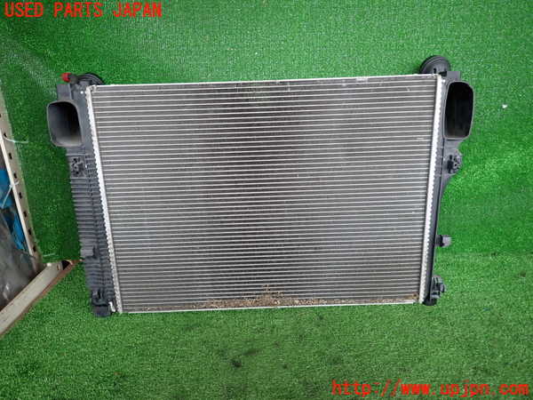 2UPJ-9241012321]ベンツ S550 W221(221071)ラジエーター1 中古_4
