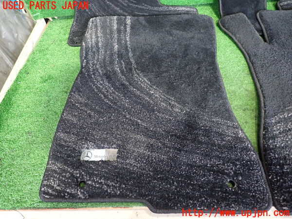 2UPJ-9241017800]ベンツ S550 W221(221071)フロアマット 中古_3