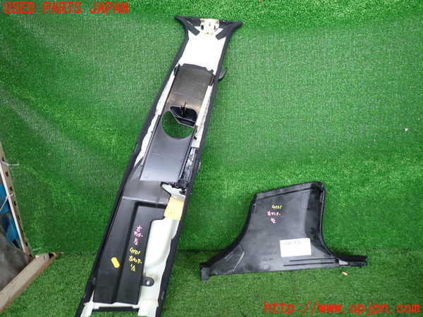 2UPJ-9241017670]ベンツ S550 W221(221071)左センターピラートリム 中古_4