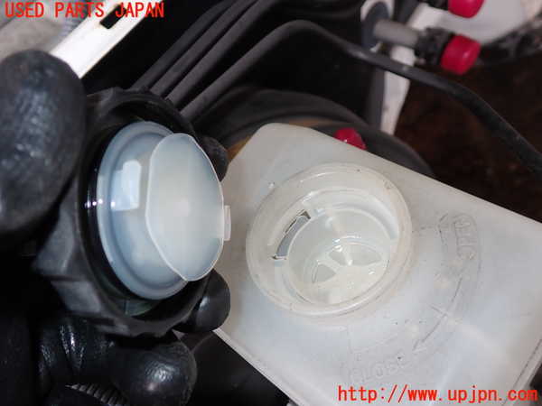 2UPJ-9241024050]クラウン エステート(JZS175W)ブレーキマスターシリンダー 中古_3