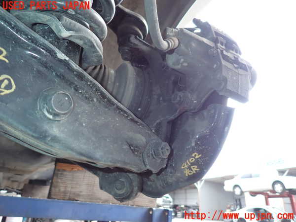 2UPJ-9241024300]クラウン エステート(JZS175W)右リアナックルハブ 中古_2