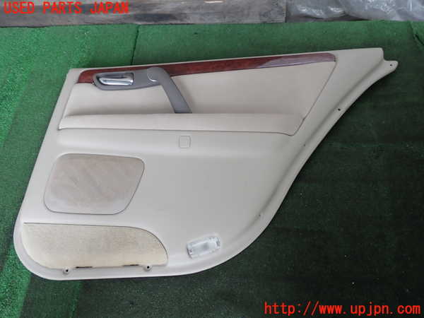 2UPJ-9241021294]クラウン エステート(JZS175W)右後ドア内張り 中古_2