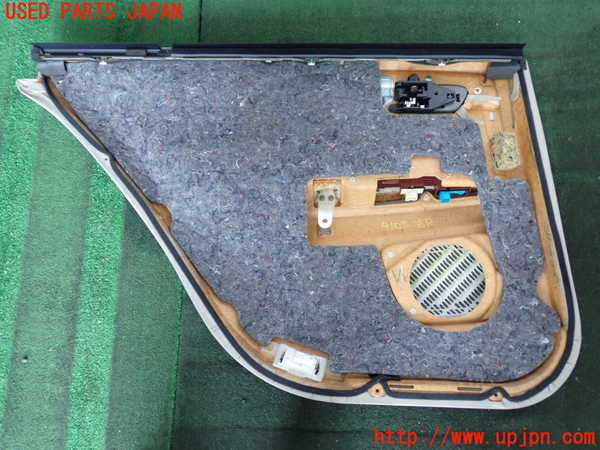 2UPJ-9241021294]クラウン エステート(JZS175W)右後ドア内張り 中古_4