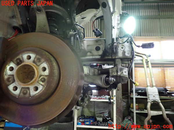 1UPJ-9241034290]BMW 640i グランクーペ(6A30)(F06)右フロントナックルハブ 中古_2